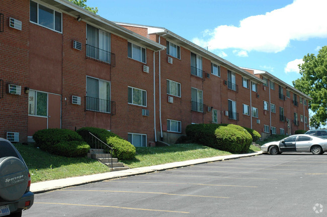 Building Photo - Hillside Garden