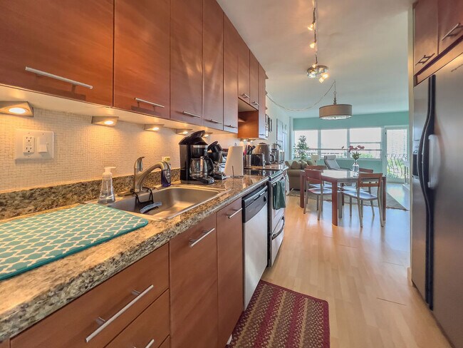 Foto del edificio - 3250 NE 28th St