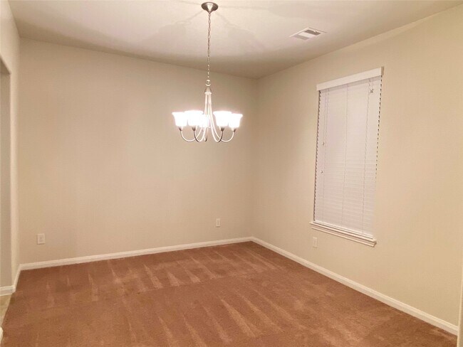 Building Photo - 819 Messina Ln