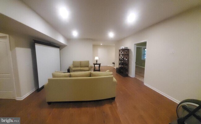 Foto del edificio - 2101 Hays St