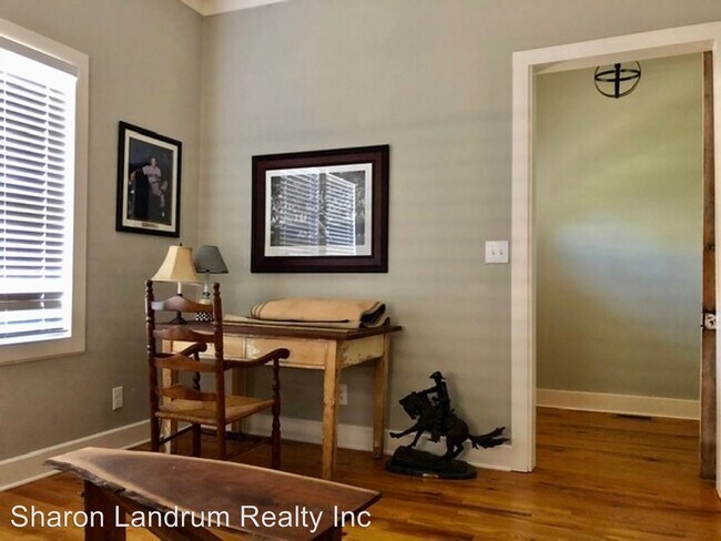 Building Photo - 4 br, 2 bath House - 114 Stoll Ave