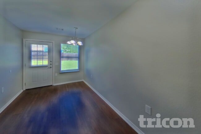 Building Photo - 11312 Hungry Horse Dr