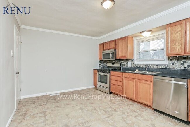 Foto del edificio - Available Now!