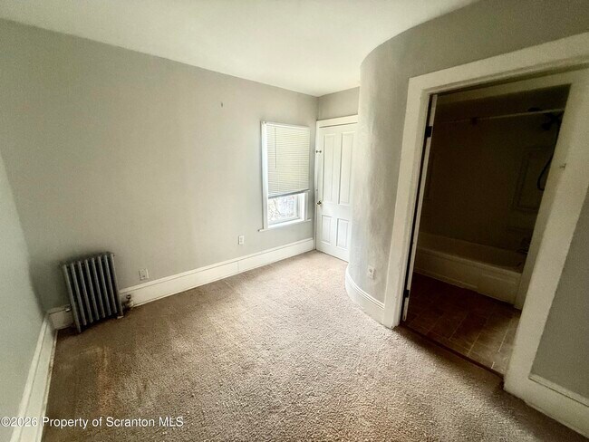 Foto del edificio - 1019 N Irving Ave