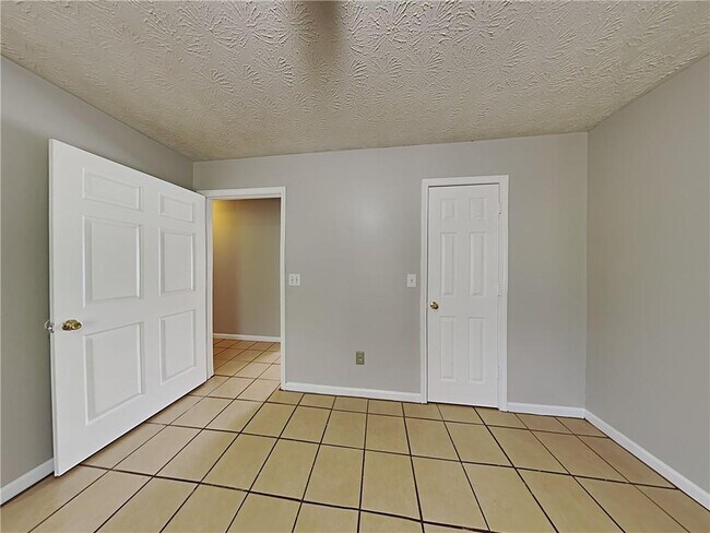 Foto del edificio - 6114 Green Acres Dr SW