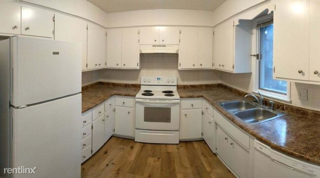 Foto del edificio - 3213 Grand Ave