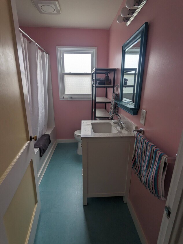 Primary Photo - 203 Park St