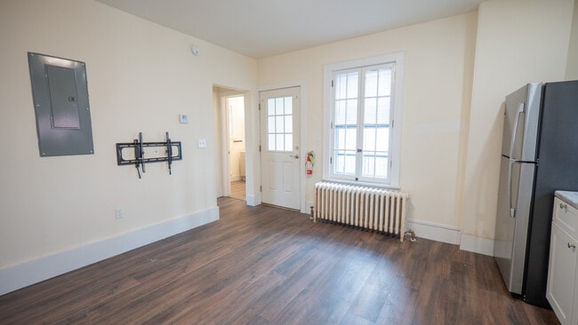 Photo - 21 Hungerford Terrace, Unit 2 Apartment
