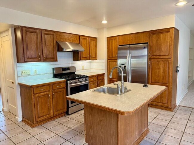 Foto del edificio - Beautiful 3 Bed, 2 Bath Cape Cod