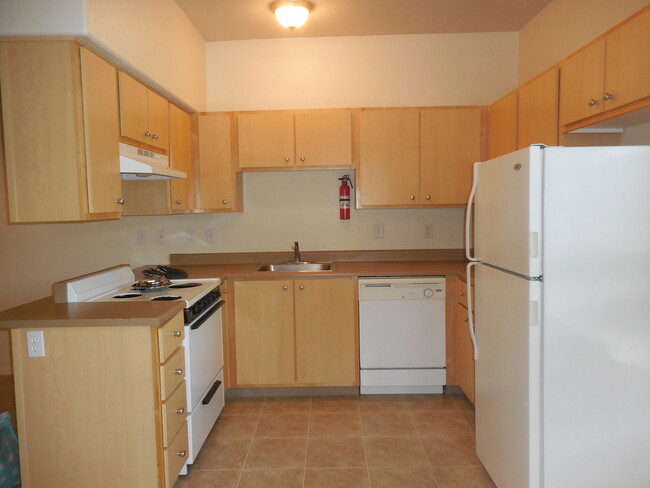 Foto del edificio - 2 Bedroom Townhouse ~ Close to Campus