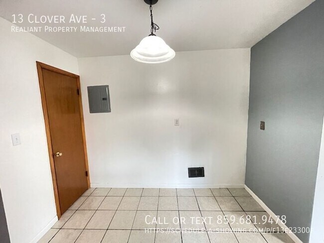 Foto del edificio - 13 Clover Ave
