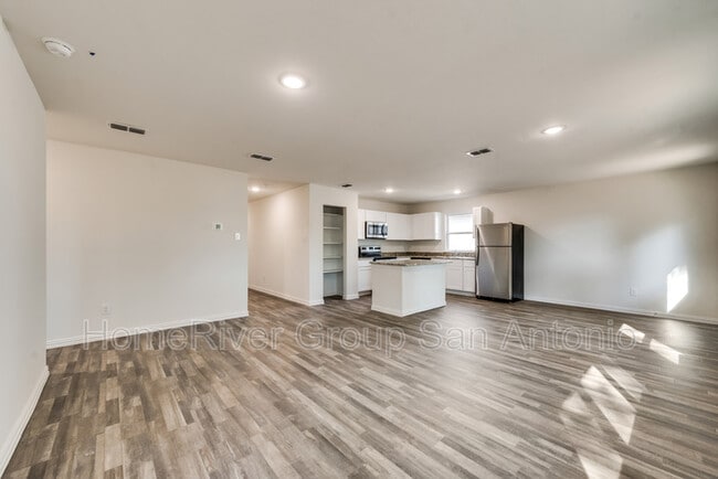 Building Photo - 215 Garcia St