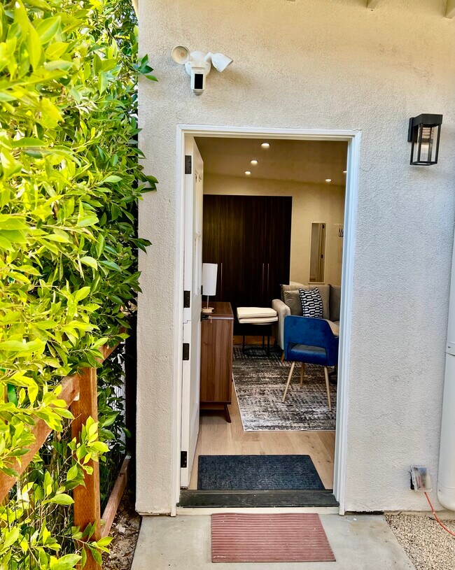 Building Photo - 510 San Onofre Rd