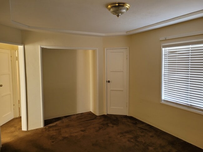 Building Photo - 1426 Orizaba Ave