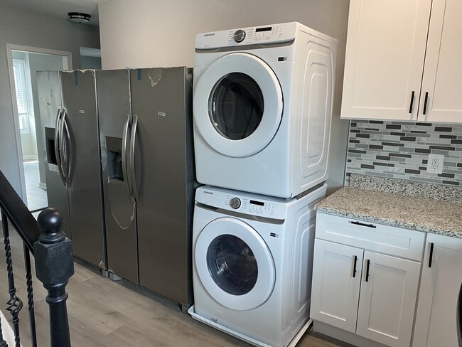 Photo - 2933 Presstman St Apartment