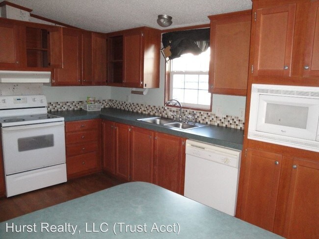 Building Photo - 312 N Winchester Ln