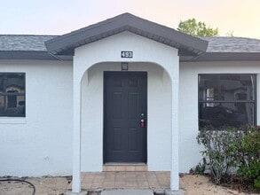 Building Photo - 493 Las Palmas Cir
