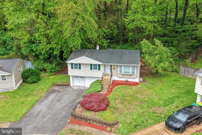 Building Photo - 124 Hilldale Ct