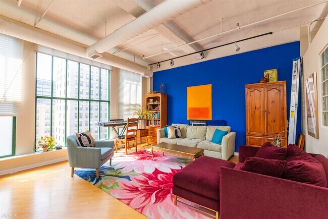 Foto del edificio - 1 br, 1 bath Condo - 633 S Plymouth Ct