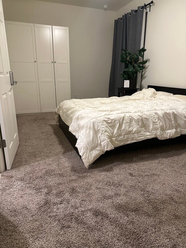 Foto del edificio - Layton lake oversized private room