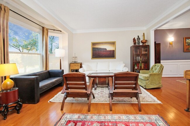 Building Photo - Call Victoria Jenkins at 757-525-7157 for more information