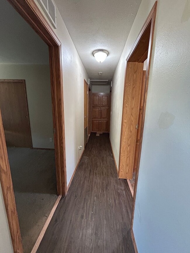 Foto del edificio - Cute 3 bedroom Duplex for Rent!