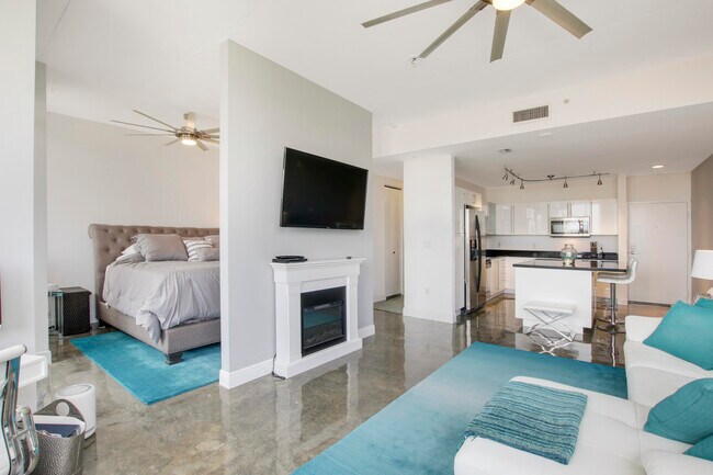 Foto del edificio - 1617 N Flagler Dr
