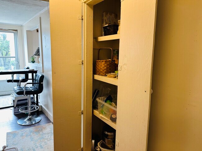 Building Photo - 3 Bedford St