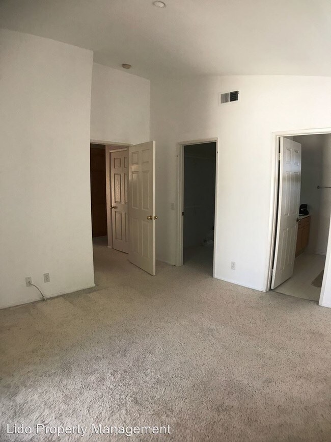 Building Photo - 3442 E White Chapel Ct