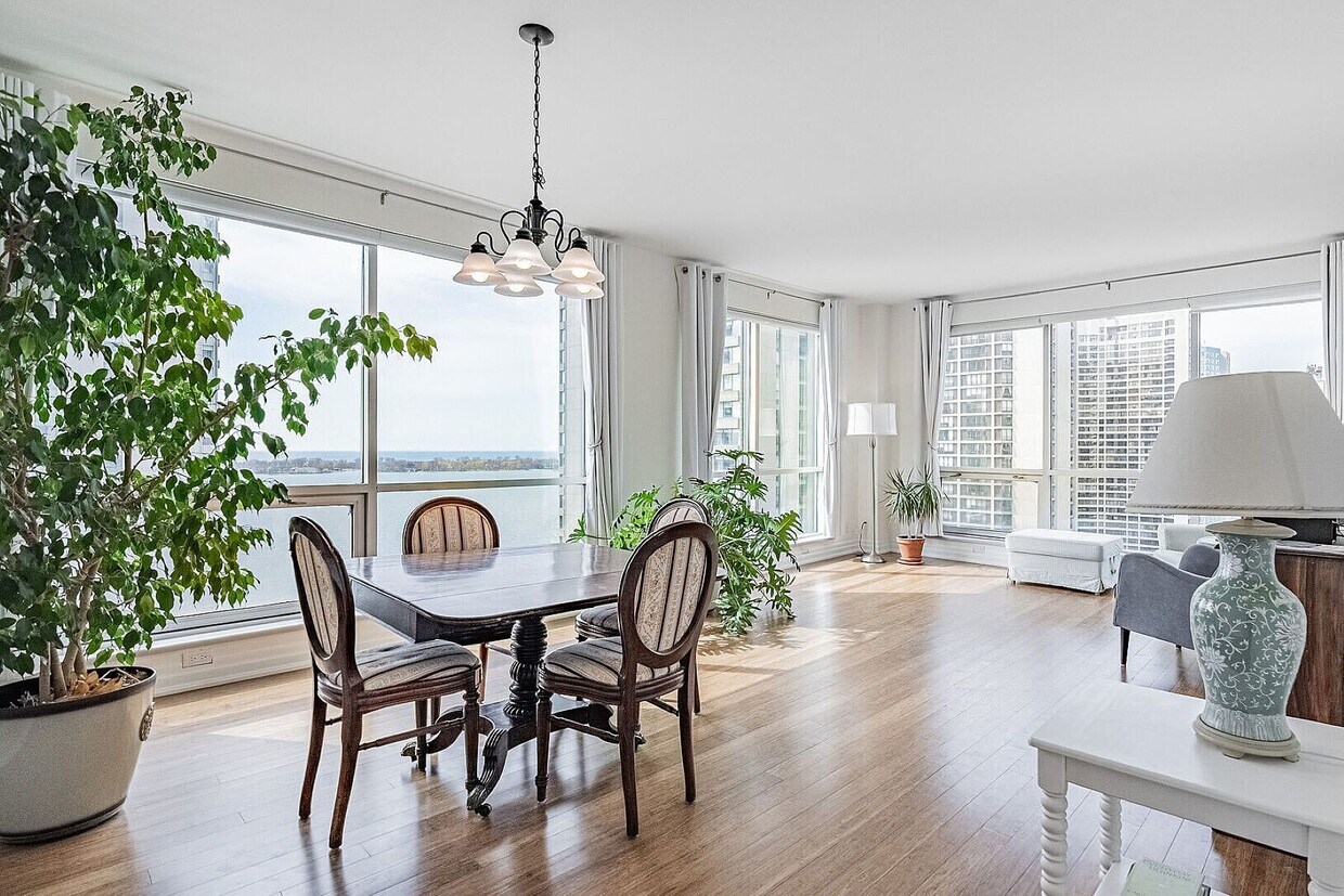 Photo principale - 10 Queens Quay W