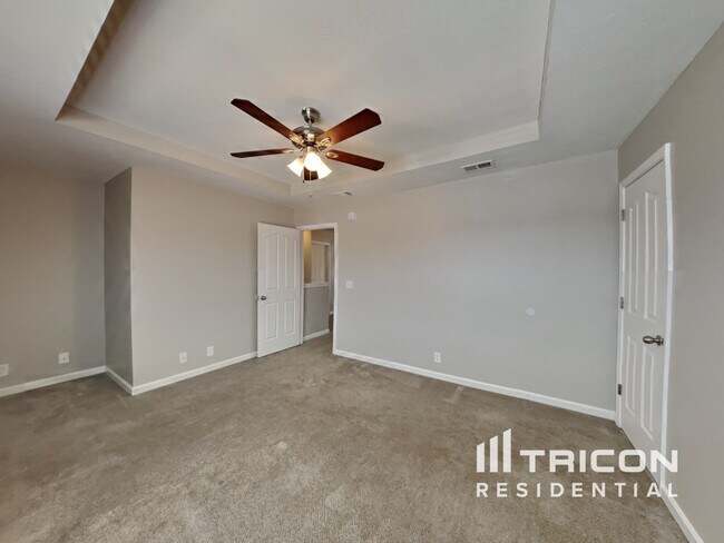 Building Photo - 820 Chickamauga Dr