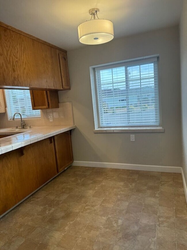 Foto del edificio - COMING SOON.  WILL BE READY JULY 8TH!!  Beautiful 3 Bedroom 1.5 Bath Home, Close to Santana Row.