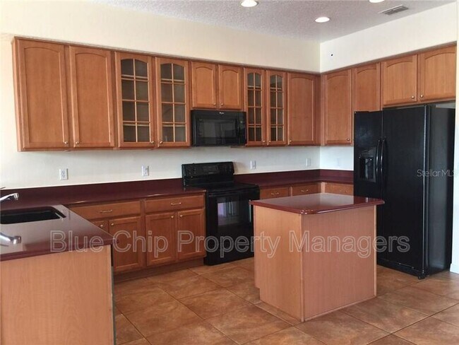 Building Photo - 4886 Fells Cove Ave