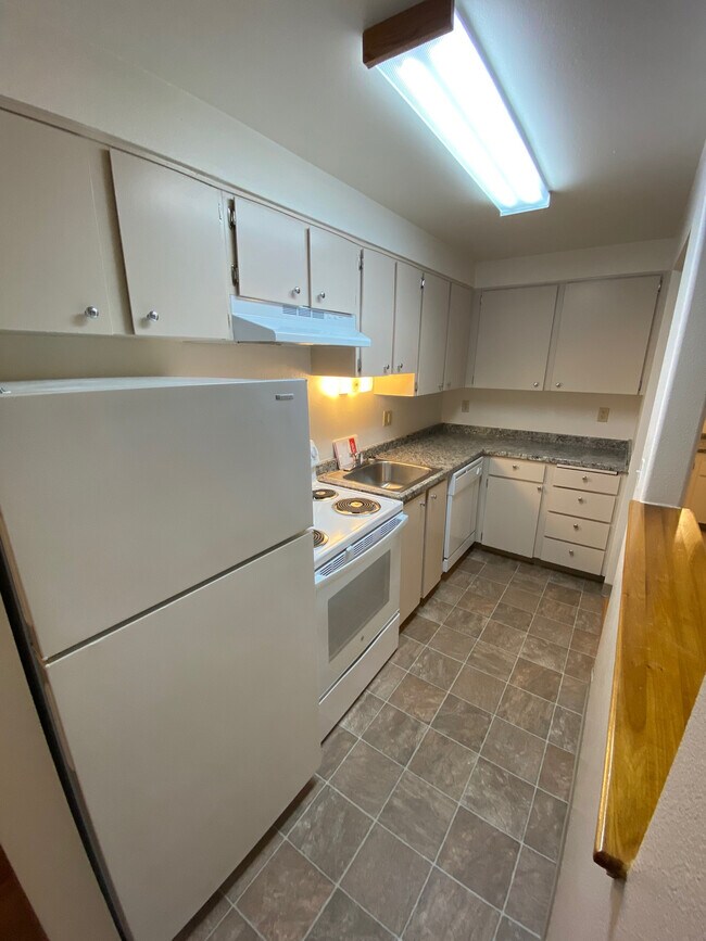 Foto del edificio - 4950 Liberty Rd S
