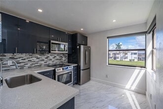 Building Photo - 1031 Adams Ave