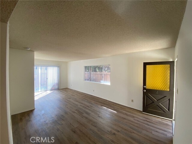 Building Photo - 321 Avenida Cabrillo