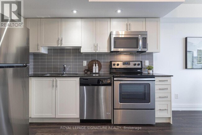 Photo du bâtiment - 3520 Danforth Ave