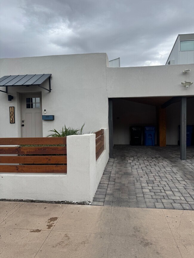 Foto del edificio - 1006 N 12th St