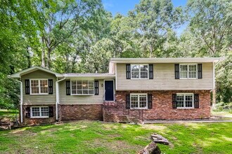 Building Photo - 737 Mountainbrooke Cir SW