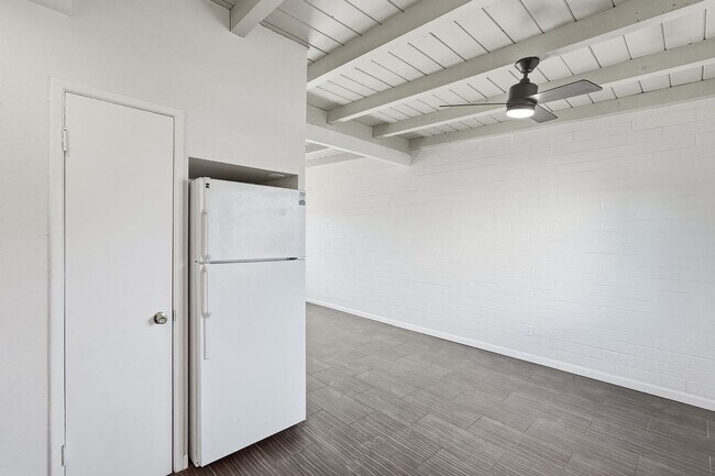 Building Photo - 610-616 E Drachman St