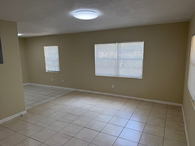 Photo - 3011 NW 17th Street House
