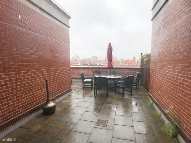 Building Photo - 143 Saint Nicholas Ave