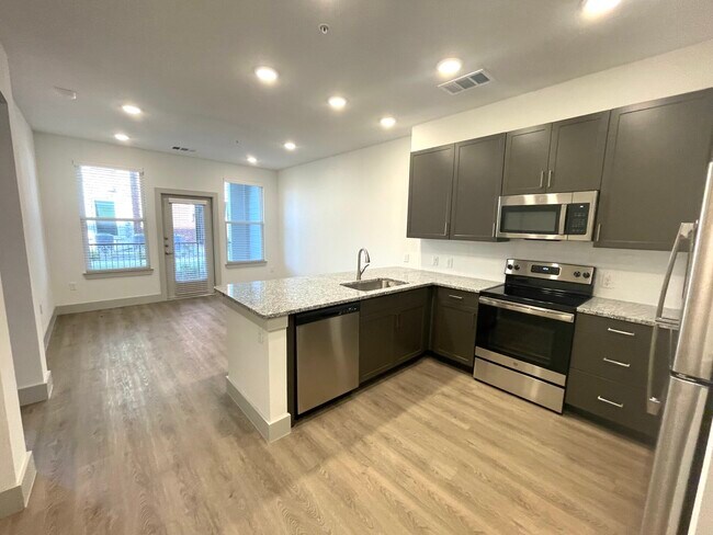 Building Photo - 4320 S Legacy Dr