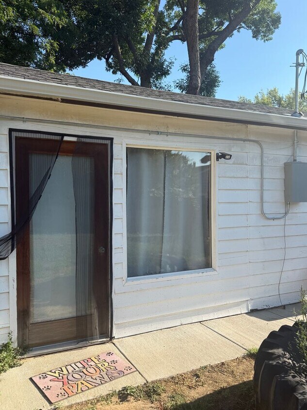 Foto principal - Cute Studio Apartment w/in walking distanc...