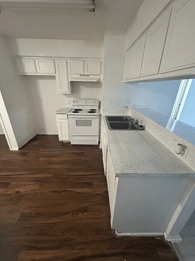 Foto del edificio - 105 Pine Meadow Dr