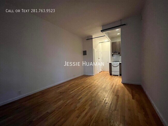 Foto del edificio - 347 E 76th St