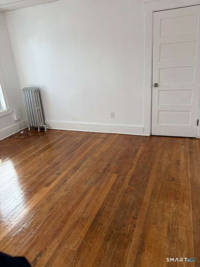 Foto del edificio - 1821 E Main St