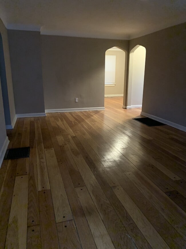 3965 Zinsle Ave, Cincinnati, OH 45213 House Rental in Cincinnati, OH