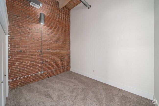 1 habitación, 1 baño - 767 pies cuadrados - Dormitorio - The Lofts at Waterfront Place