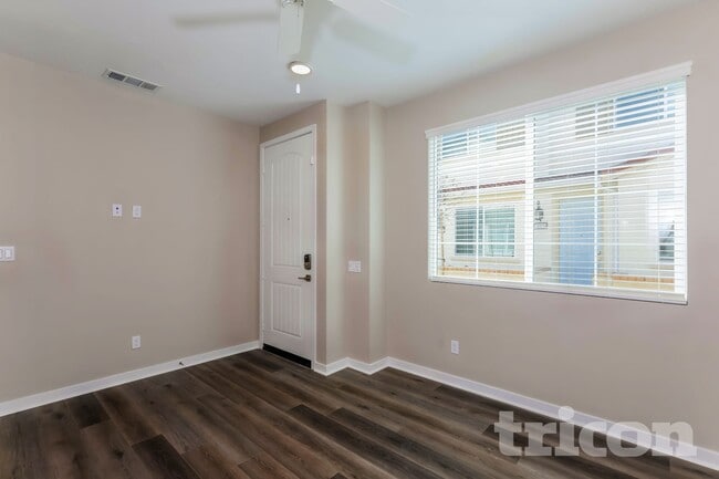 Building Photo - 24931 Padre Ct